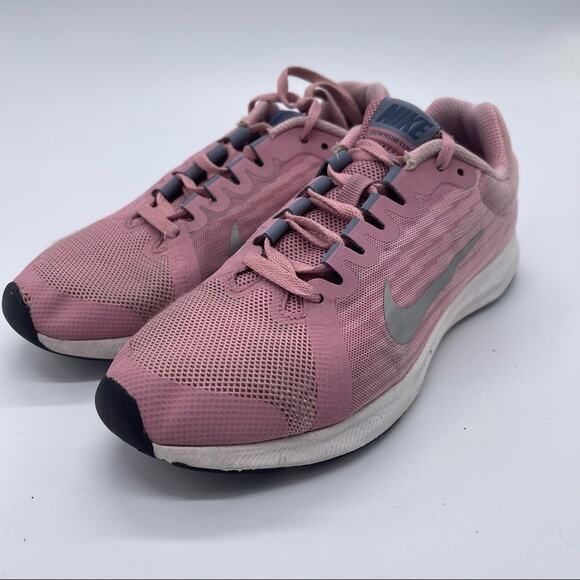 Nike Downshifter 8, 4.5Y Sneaker. Good used condition! - Picture 1 of 6